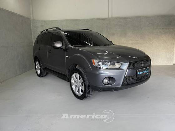 MITSUBISHI OUTLANDER 2.0 16V GASOLINA 4P AUTOMÁTICO MITSUBISHI OUTLANDER 2.0 16V GASOLINA 4P AUTOMÁTICO